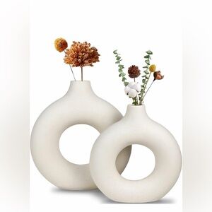 Modern Cream Ceramic Vases